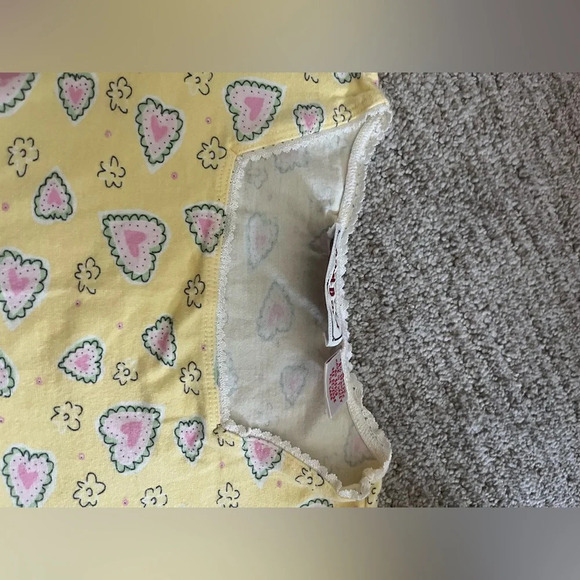 Vintage copper key yellow square neck heart tshirt - Picture 6 of 8